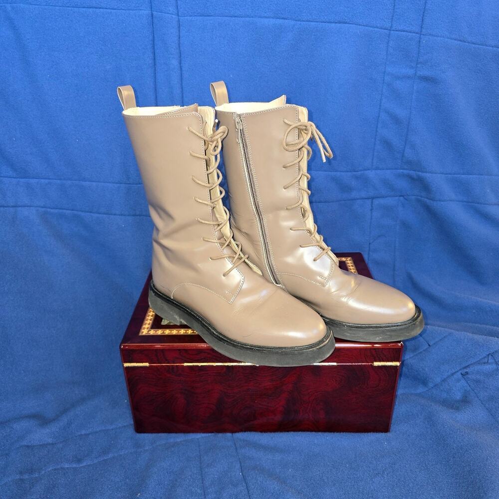 Anthropologie Pilcro Boots Stompy Genuine Patent Leather Lace Up Taupe 38 Combat - Picture 2 of 6
